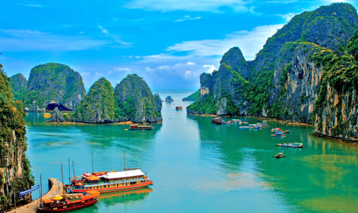 Top Amazing Places to Visit in Vietnam