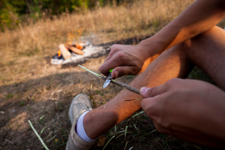 Survival Knife Techniques: Practical Tips for Outdoor Survival