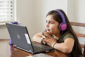 Choosing the Right Online School: Key Factors and Considerations for Parents