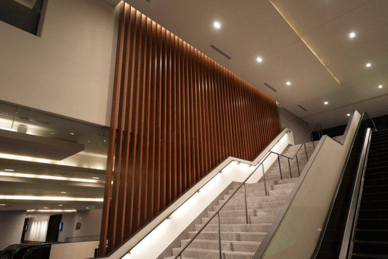 Elevate Your Miami Project: Choosing the Best Pro Facade Installer for Wood Ceilings & Aluminum Fabrication