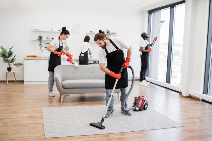 Professional House Cleaning Supporting Healthier Living Spaces Throughout Every Season
