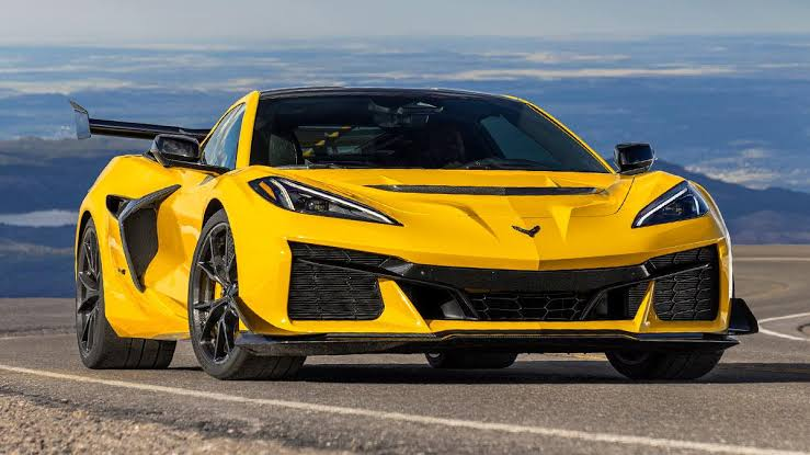 How to Choose a Luxury Performance Vehicle: A Simple Guide to Comfort, Power, and Daily Use